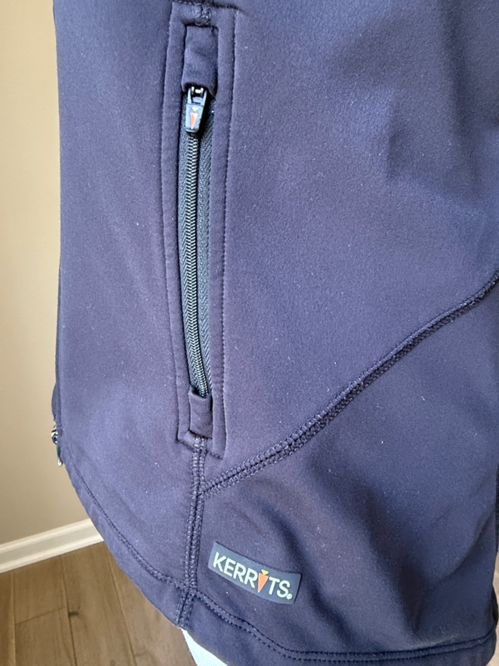 Kerrits Softshell Riding Vest - Picture 5 of 8